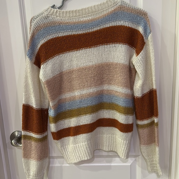 Sweater - Picture 3 of 3